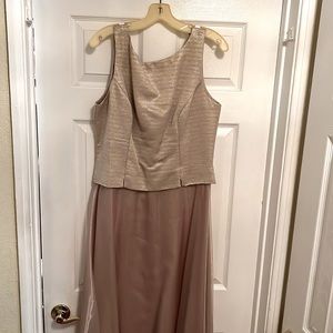 A gorgeous golden beige Formal Cocktail dress. Was worn once. Has matching shawl